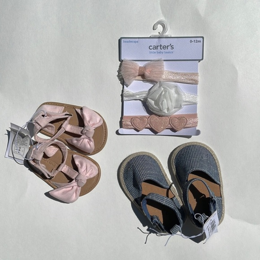 Baby Accessory Bundle- shoes and headbands‎